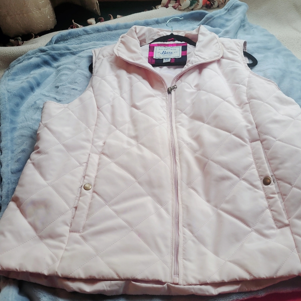G.H. Bass & Co. Pink Quilted Vest